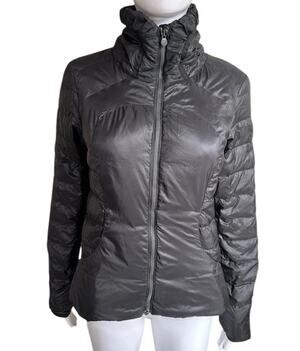 Lululemon Downtown Puffy Jacket Womens S Black 650 Fill Down Puffer Coat EUC